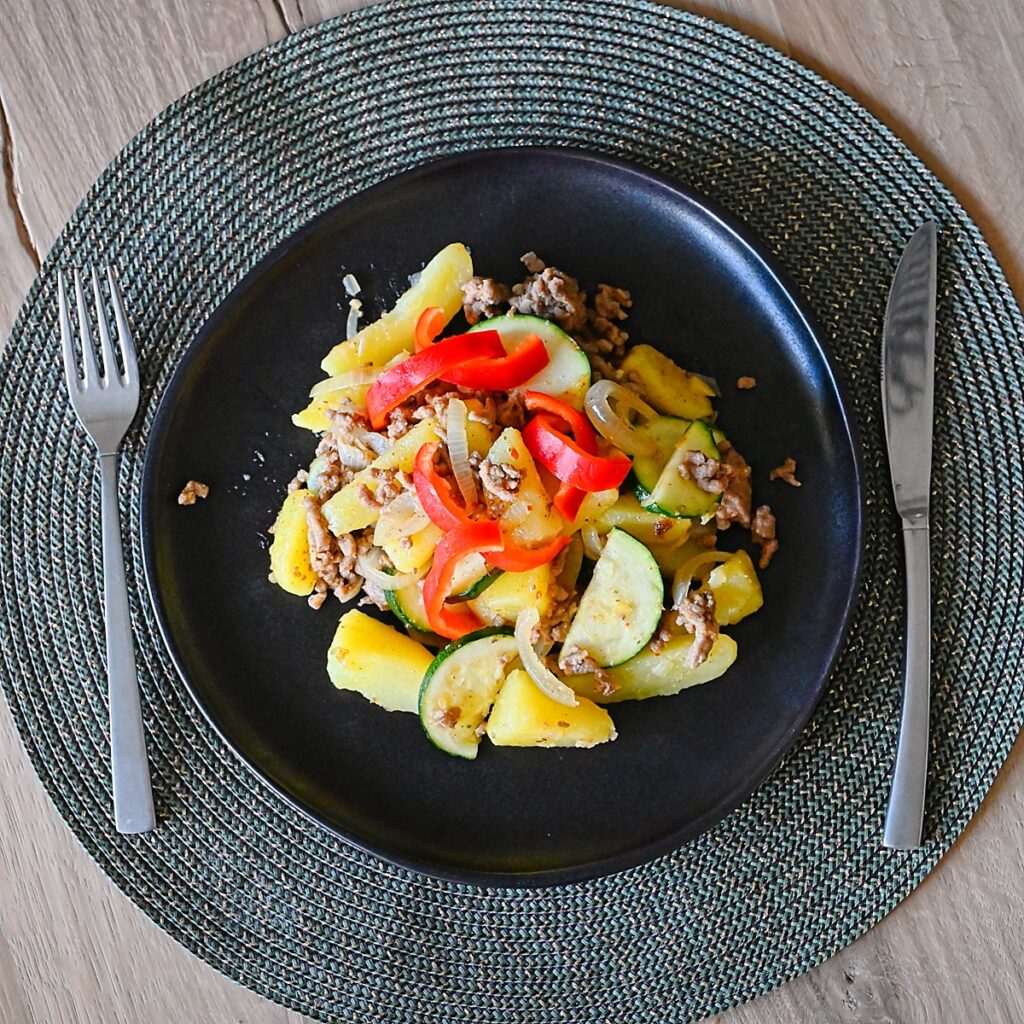agv-tje met courgette en gehakt